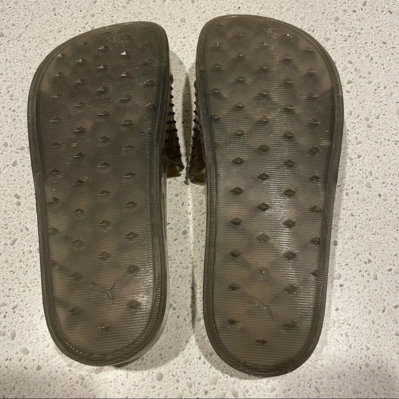 PUMA x Fenty Slides - Picture 4 of 7